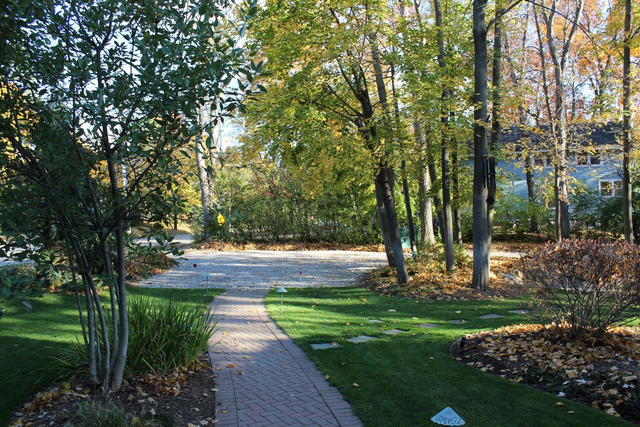 Avalyn Garden Bed And Breakfast Ann Arbor Exterior photo